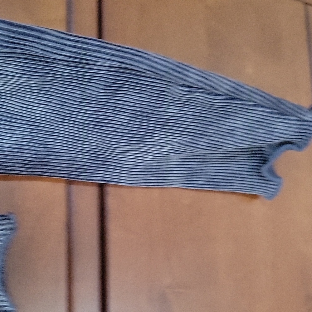 Aeropostale Ribbed Gray Off-Shoulder Blouse - Picture 3 of 4